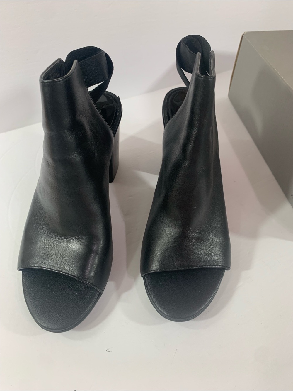 Reaction Kenneth Cole FRIDAH Fly Black Leather Open-Toe Block Heel Booties - 8